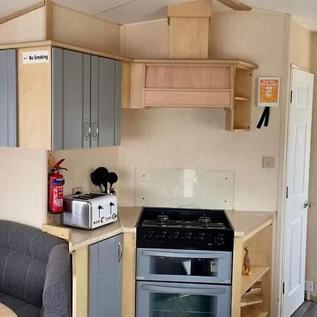 Dees Caravan Lettings Kingfisher Elm 453 잉골드멜스 외부 사진