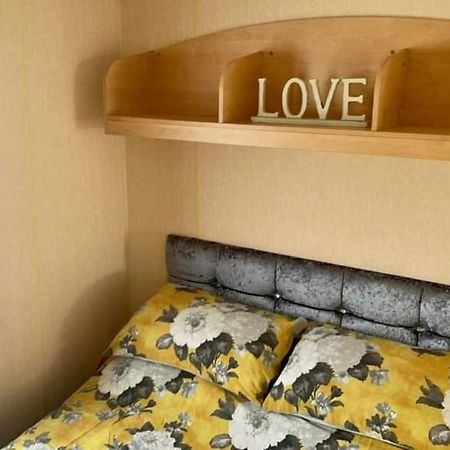 Dees Caravan Lettings Kingfisher Elm 453 잉골드멜스 외부 사진
